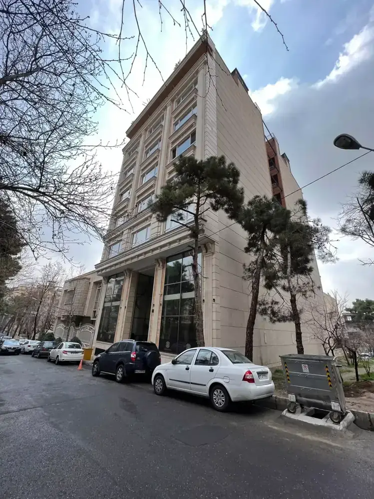نمای هتل بانی در تهران