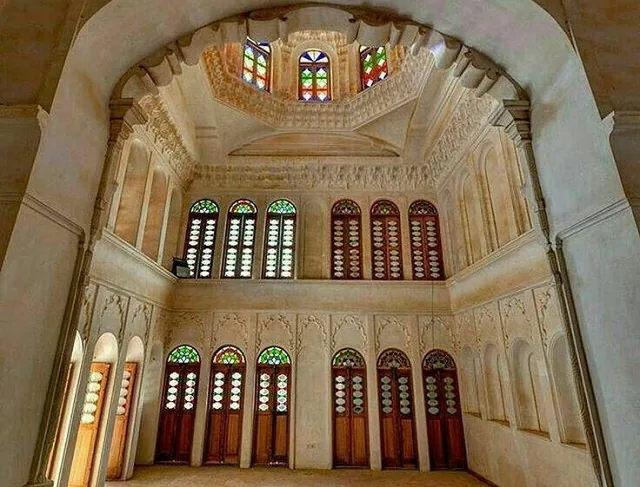 هتل تاریخی خانه آقازاده ابرکوه - بندانگشتی 4
