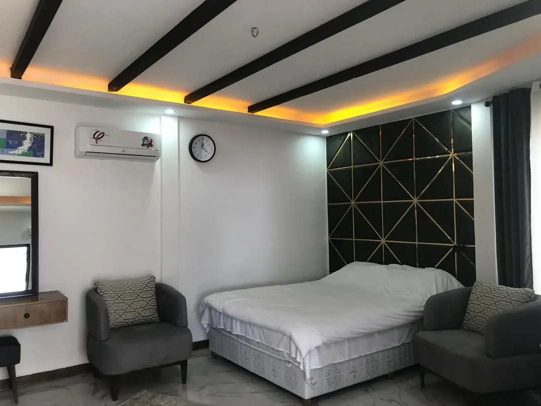 اتاق یک تخته