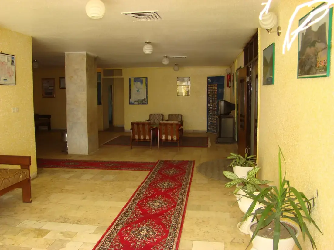 هتل جهانگردی الیگودرز - بندانگشتی 3