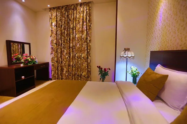 اتاق یک تخته