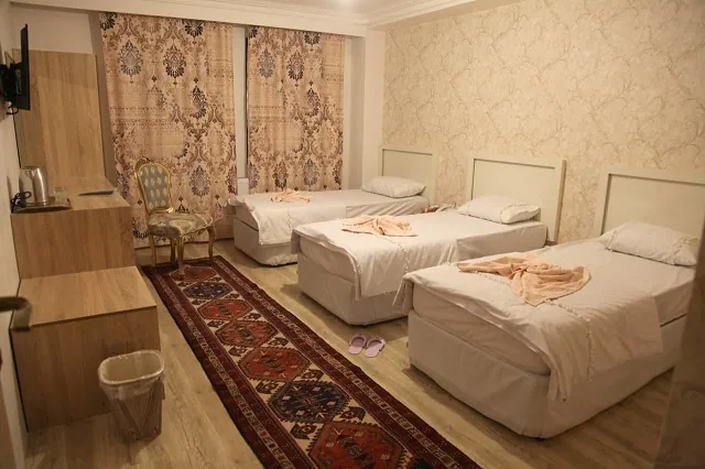 اتاق سه تخته