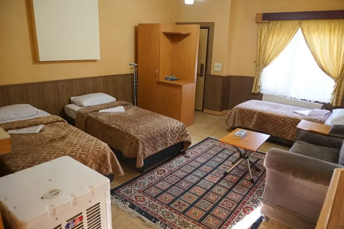 هتل توريستی کوثر اردبیل - بندانگشتی 6