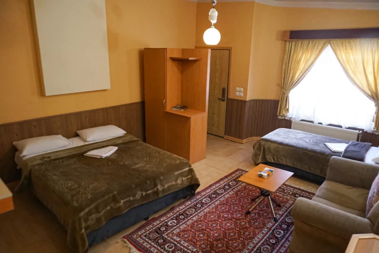 هتل توريستی کوثر اردبیل - بندانگشتی 4