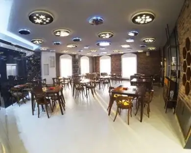 هتل سارای اردبیل - بندانگشتی 4