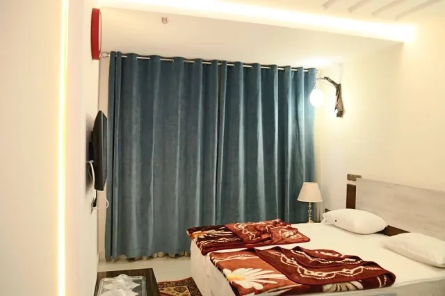 اتاق سه تخته (سینگل)