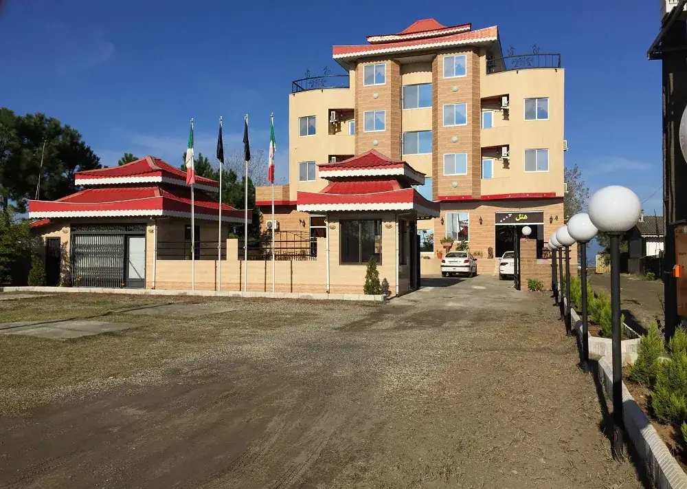 نمای هتل پرشین بندر انزلی در بندر انزلی
