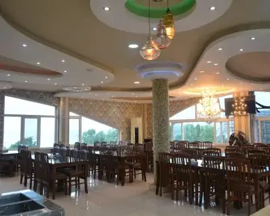 هتل آرکا - بندانگشتی 4
