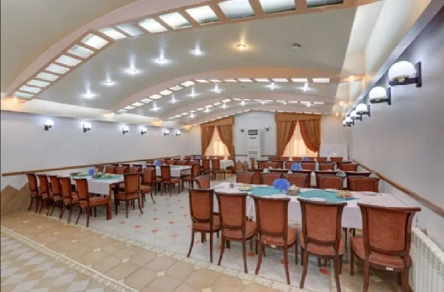 هتل جهانگردی بسطام - بندانگشتی 4