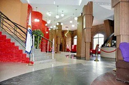 هتل بزرگ کوهستان بیرجند - بندانگشتی 2
