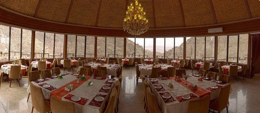 هتل بزرگ کوهستان بیرجند - بندانگشتی 6