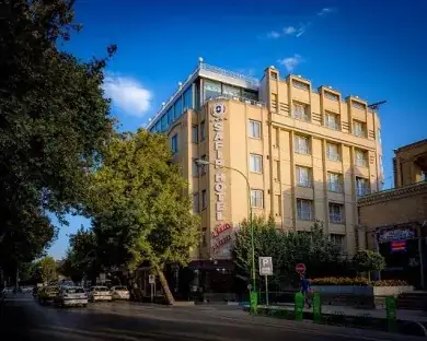 نمای هتل سفیر اصفهان در اصفهان