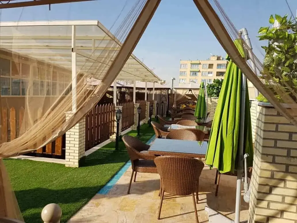 هتل سرای اردیبهشت اصفهان - بندانگشتی 6