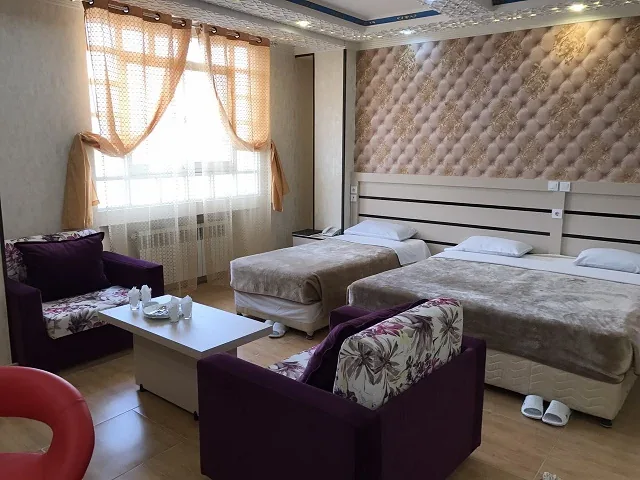 اتاق سه تخته