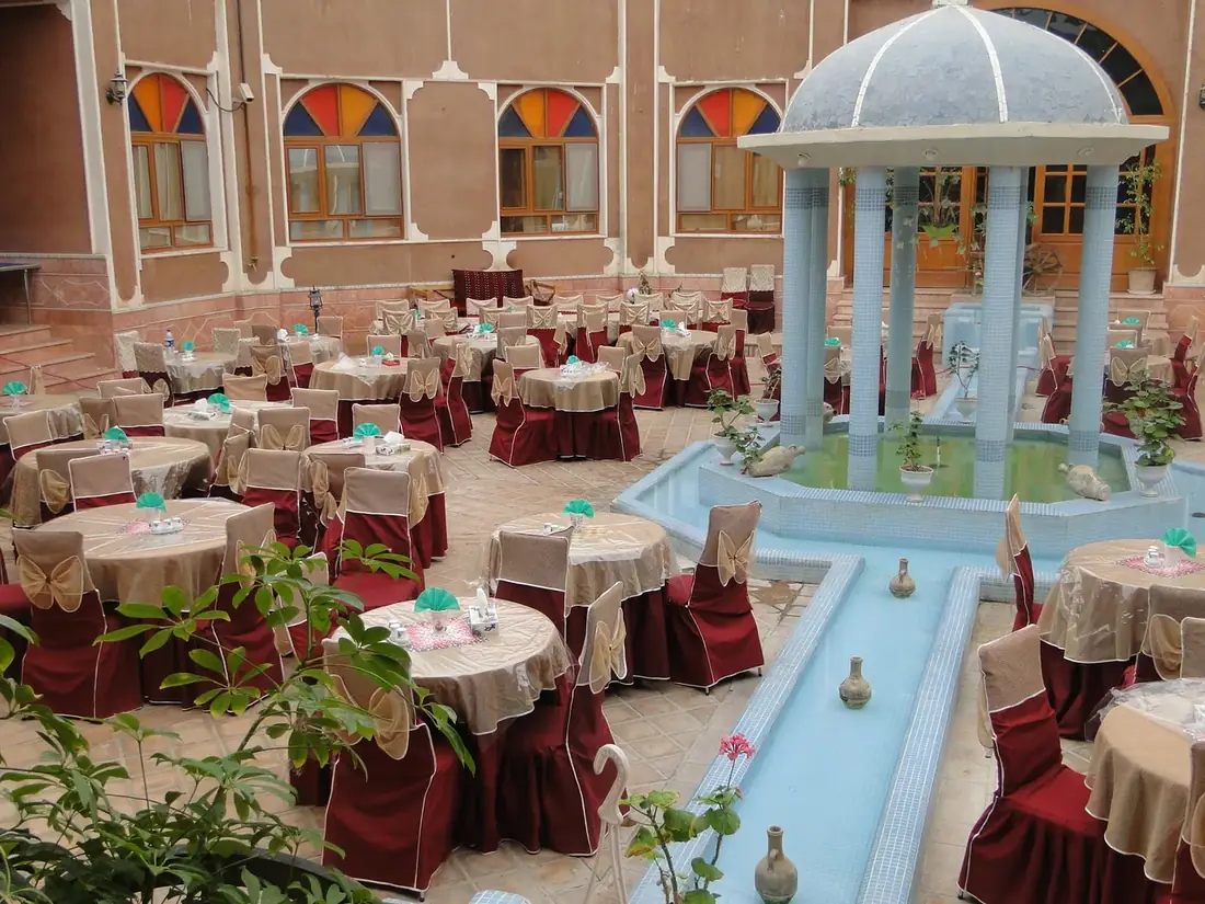 هتل سنتی عماد نظام فردوس - بندانگشتی 2