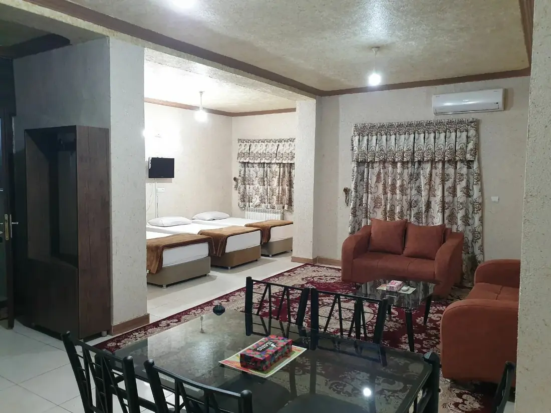 سوئیت پنج نفره