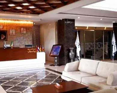 هتل کتیبه همدان - بندانگشتی 4