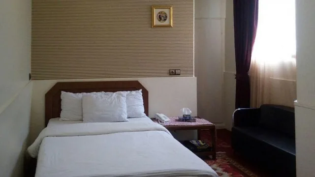 اتاق یک تخته