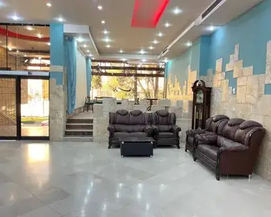 هتل سالیز خرم‌آباد - بندانگشتی 3