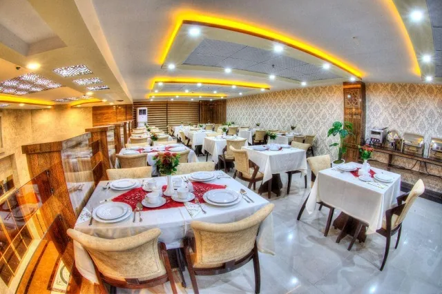 هتل رویال اروند خرمشهر - بندانگشتی 2