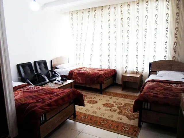 سوئیت سه تخته