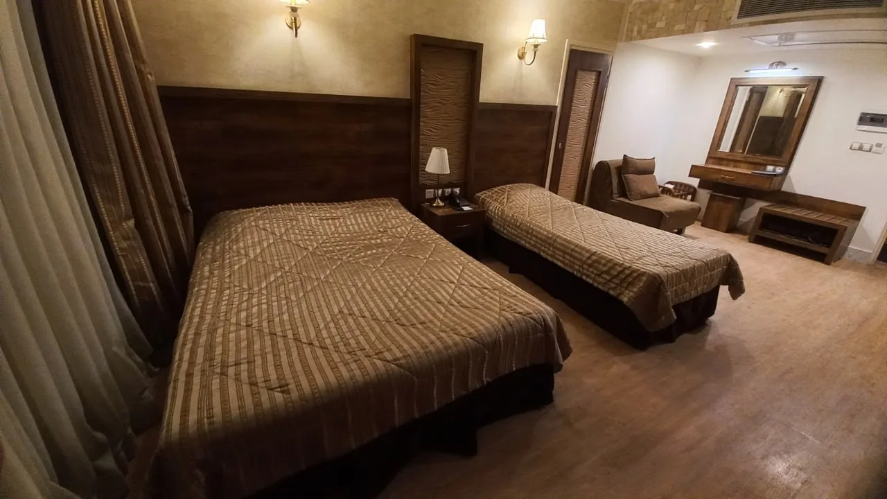 اتاق سه تخته