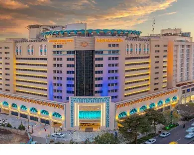 نمای هتل مدینه‌الرضا مشهد در مشهد