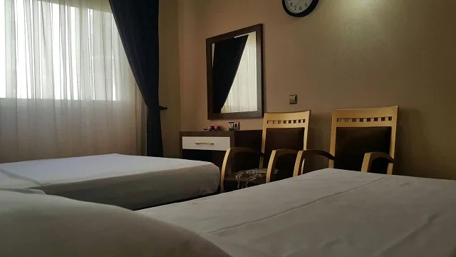 اتاق سه تخته