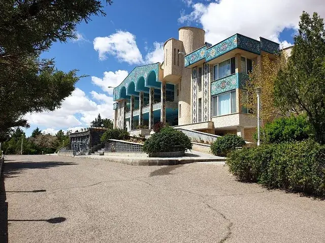 هتل سنگسر مهدی شهر - بندانگشتی 4