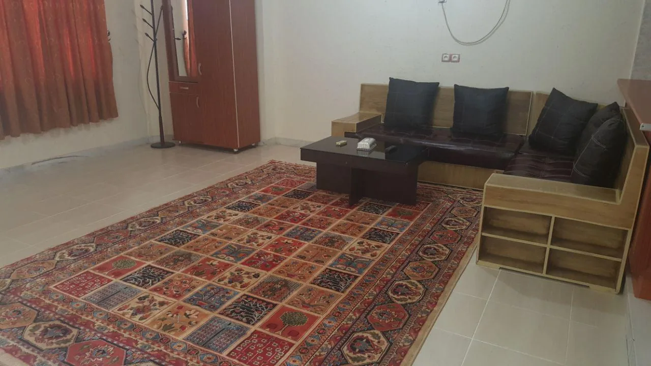 هتل قباد قشم - بندانگشتی 4