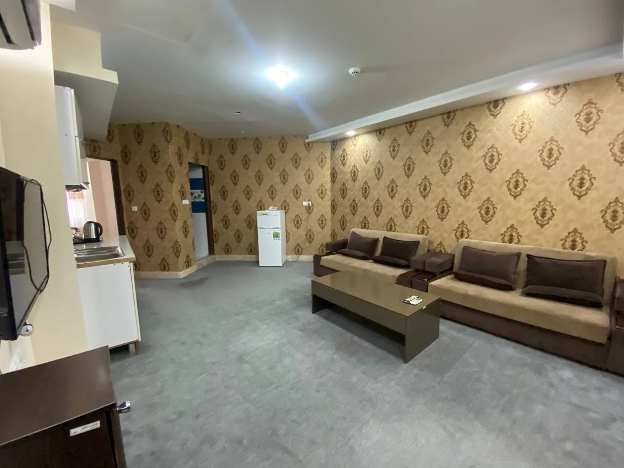 هتل آپارتمان سلطان قشم - بندانگشتی 5