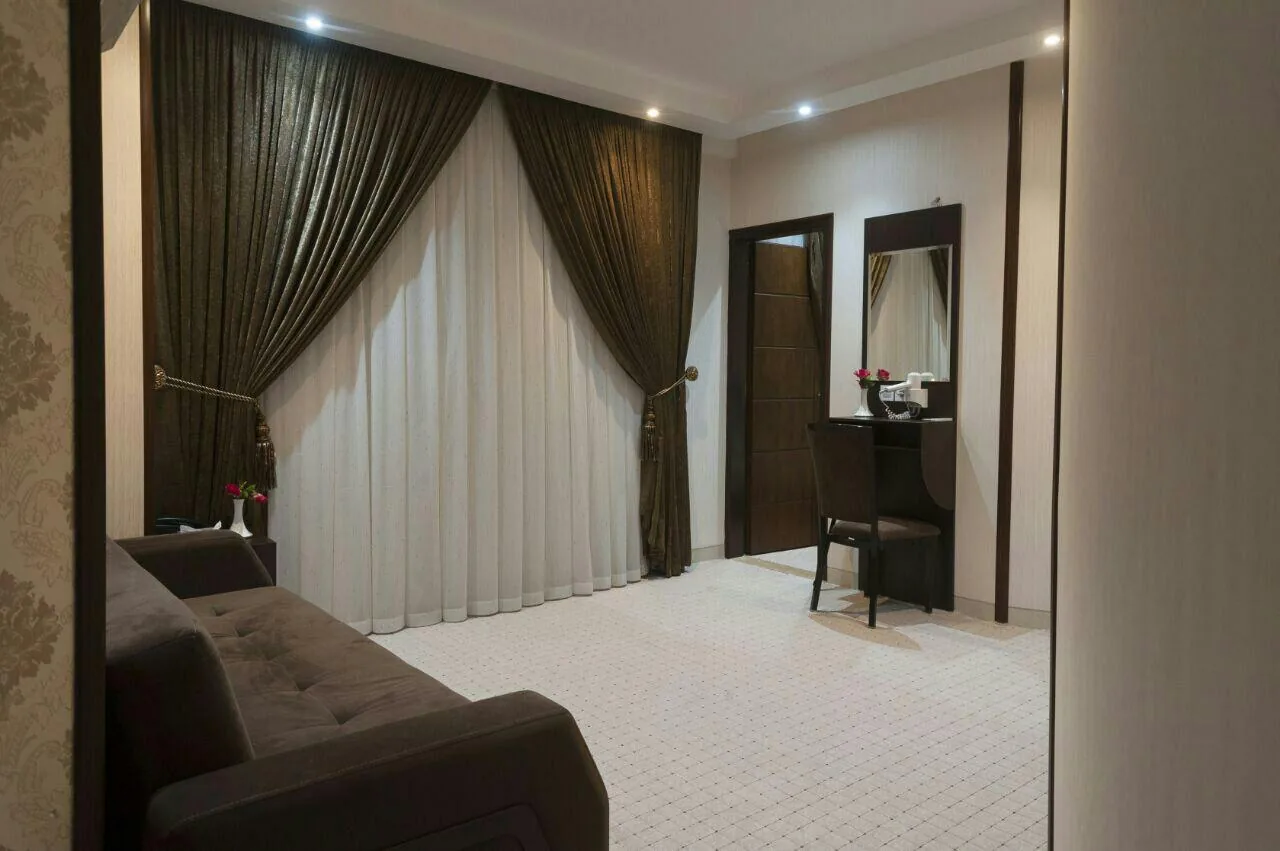 هتل جمیل قم - بندانگشتی 6