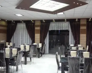 هتل غدیر - بندانگشتی 3