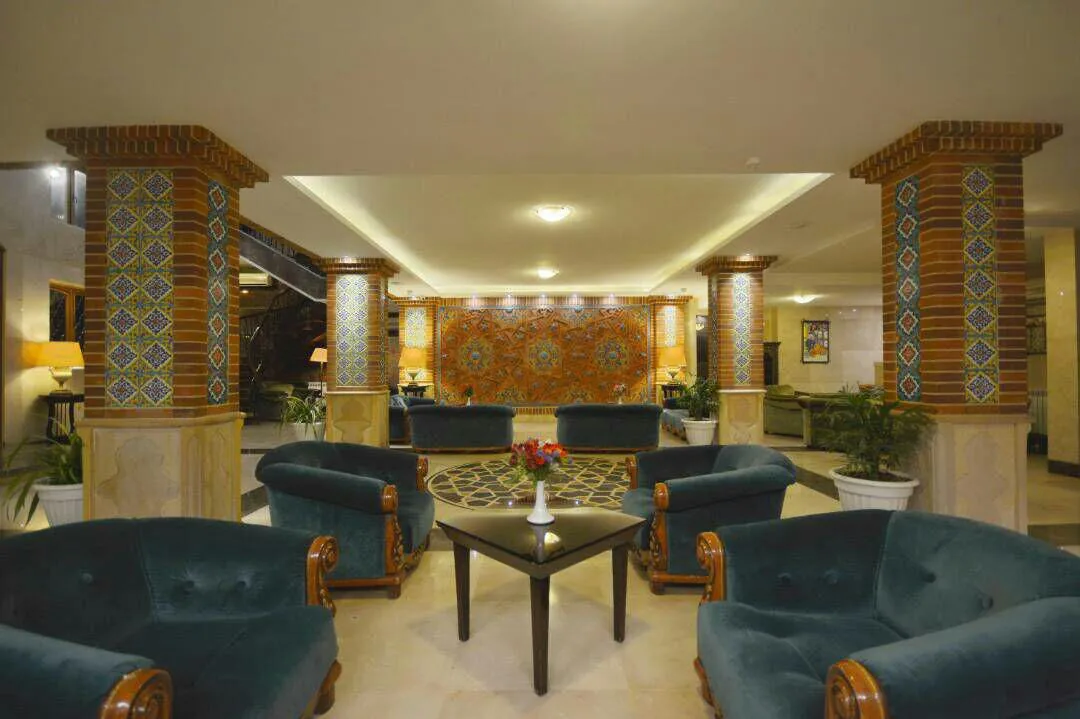 هتل ارگ شیراز - بندانگشتی 6