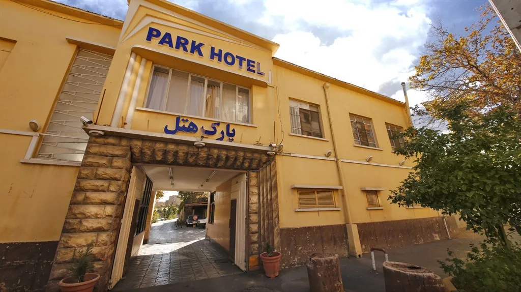 نمای هتل پارک شیراز در شیراز