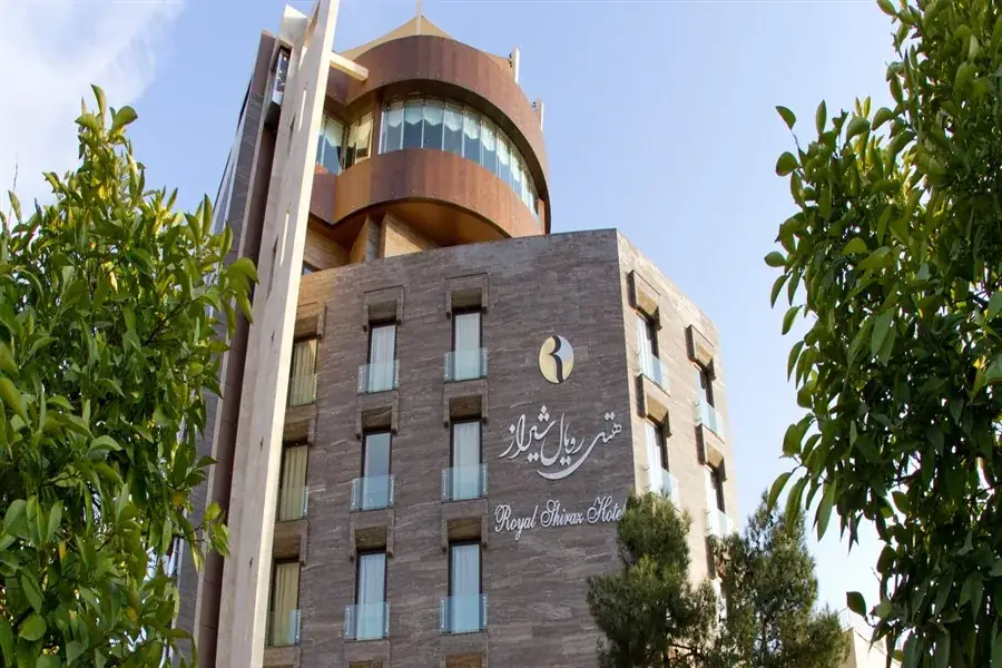 نمای هتل رویال شیراز در شیراز