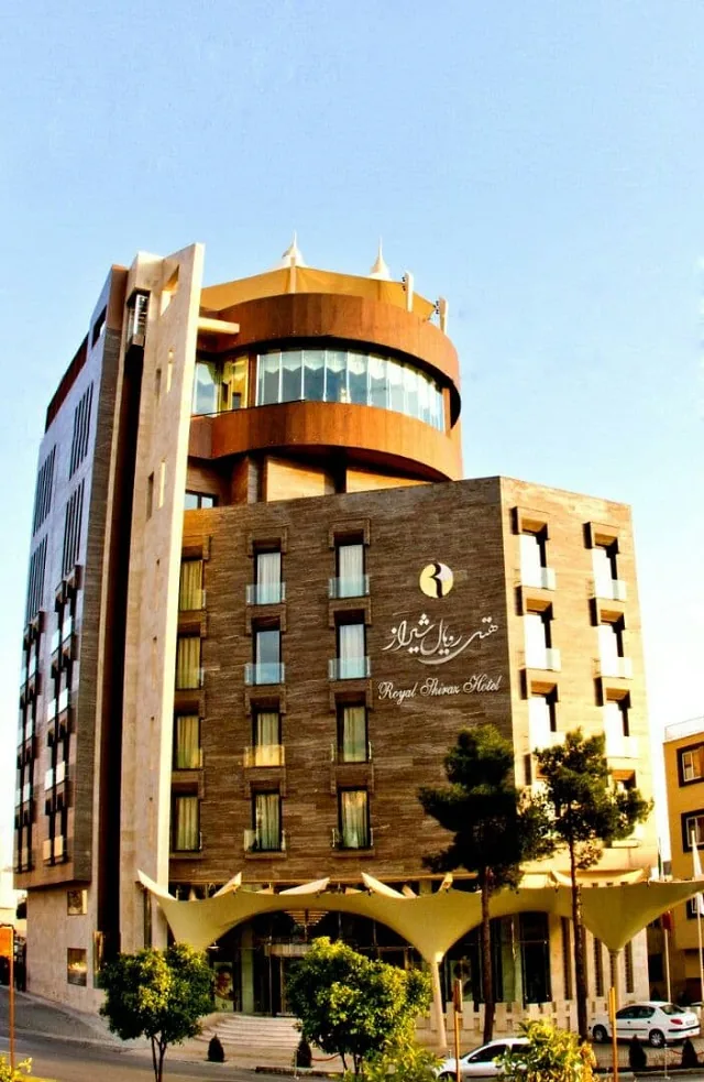 هتل رویال شیراز - بندانگشتی 5