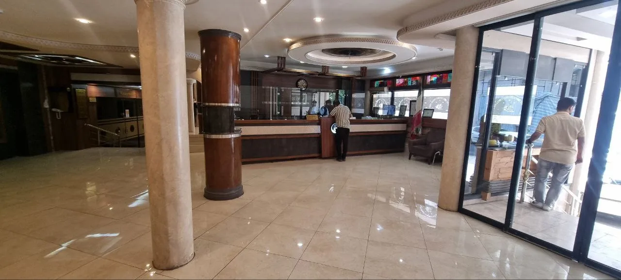 هتل صدرا شیراز - بندانگشتی 3