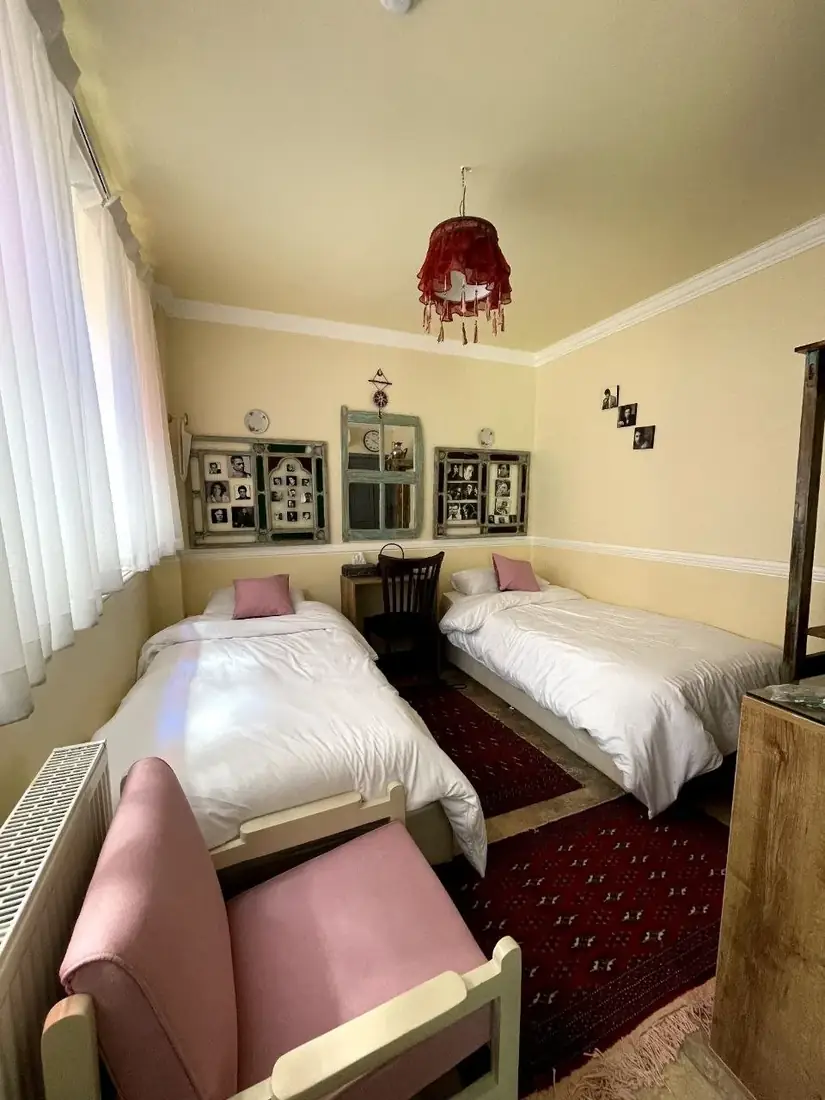 اتاق  دو تخته تویین داش‌آکل