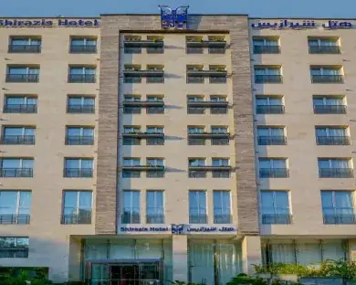 نمای هتل شیرازیس شیراز در شیراز