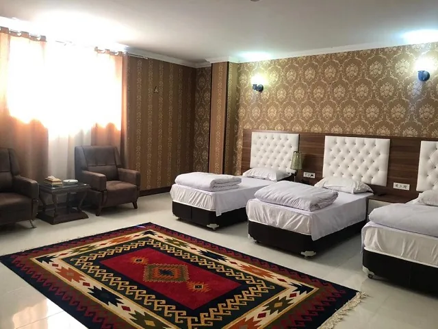 اتاق سه تخته