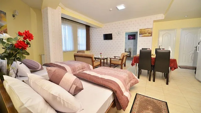 سوئیت یک خوابه پنج نفره