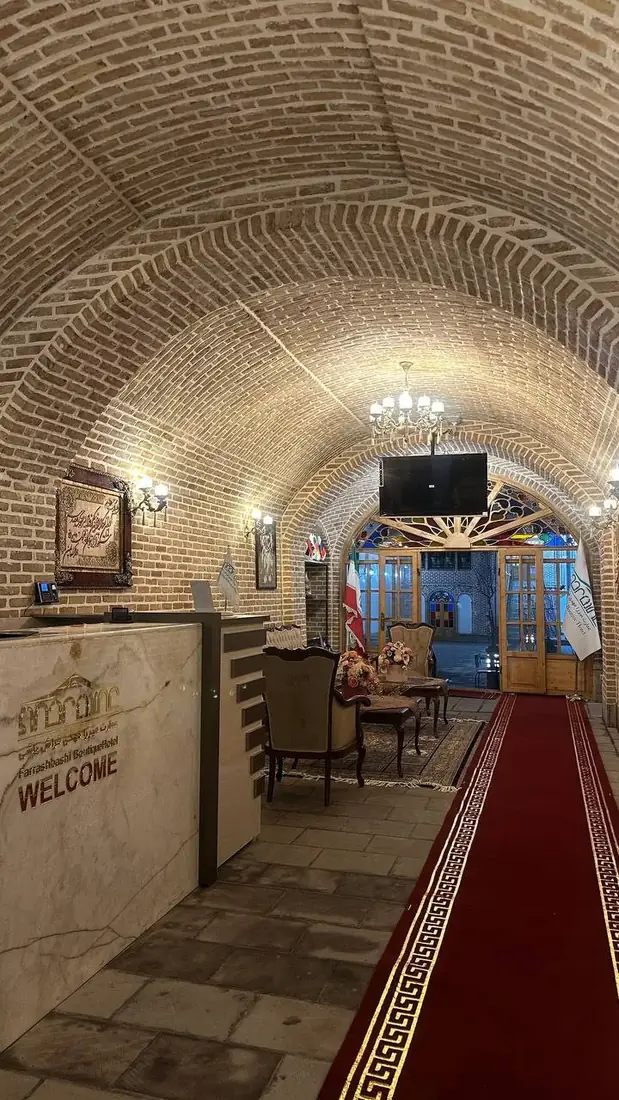 هتل بوتیک عمارت میرزا مهدی فراش باشی ( سرخه ای ) تبریز - بندانگشتی 4