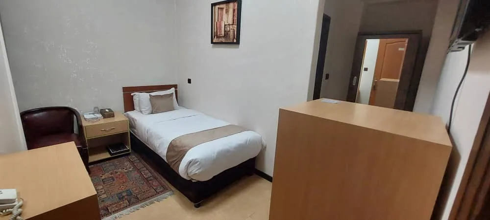 اتاق یک تخته