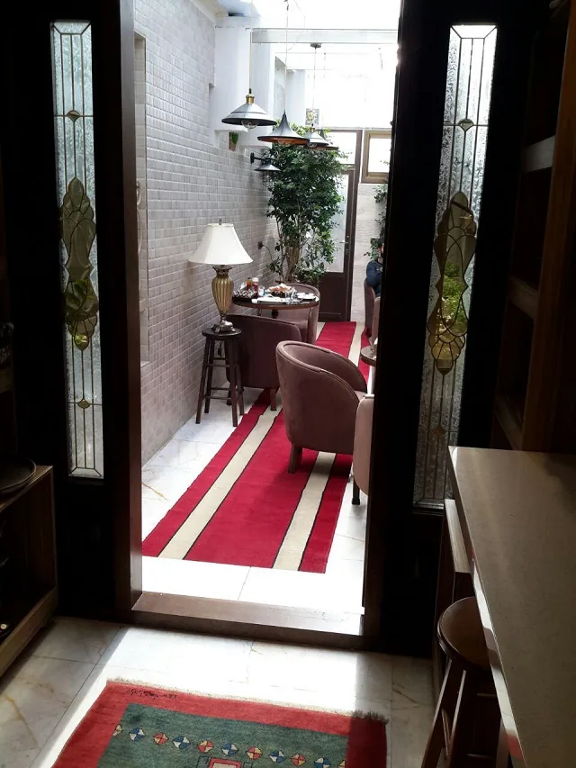 هتل گلستان تهران - بندانگشتی 5