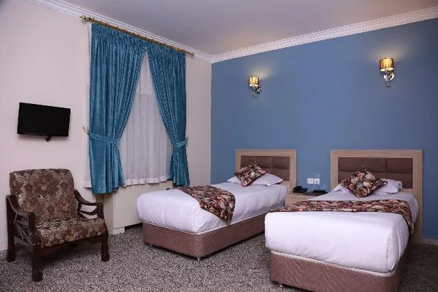 اتاق دو تخته توئین