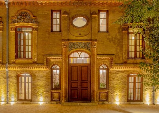 هتل نظامیه تهران - بندانگشتی 5