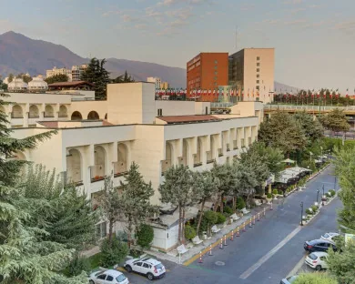 هتل پارسیان اوین تهران - بندانگشتی 2