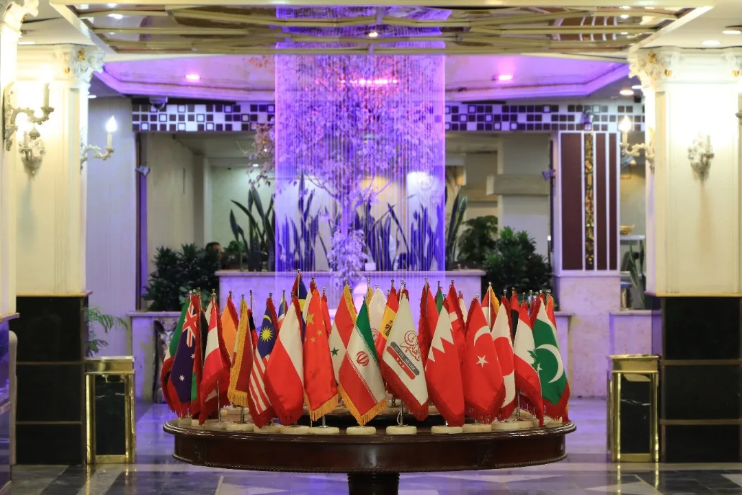 هتل شهر تهران - بندانگشتی 4
