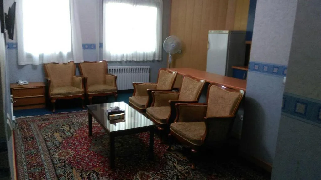 سوئیت دو خوابه شش نفره